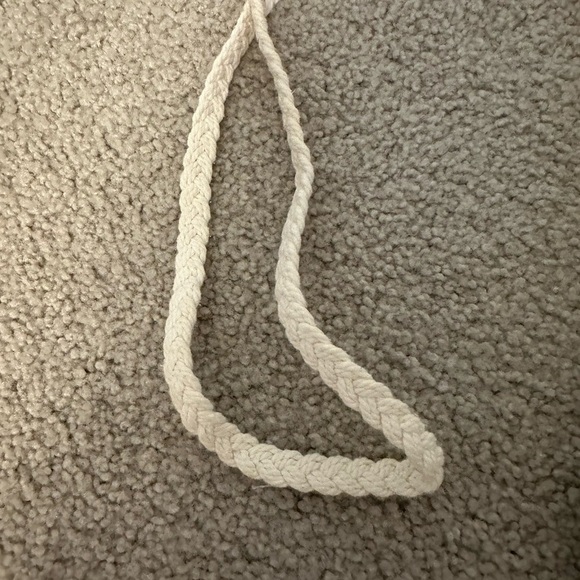 Adorable Woven Beaded Bag - Picture 3 of 14